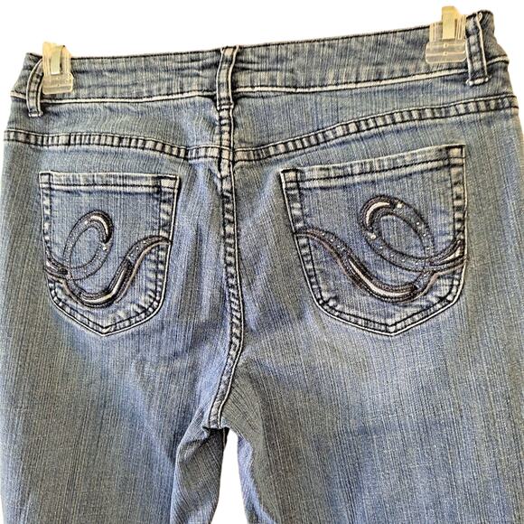 Chico's Mid Wash Crop Denim Jeans Pants w Embroidery - Chico's Size 1 (US 8) - Picture 1 of 6